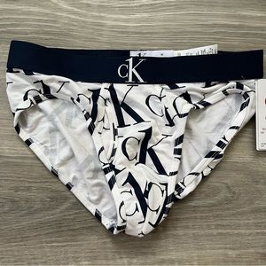 Calvin Klein One Men’s Brief - MEDIUM